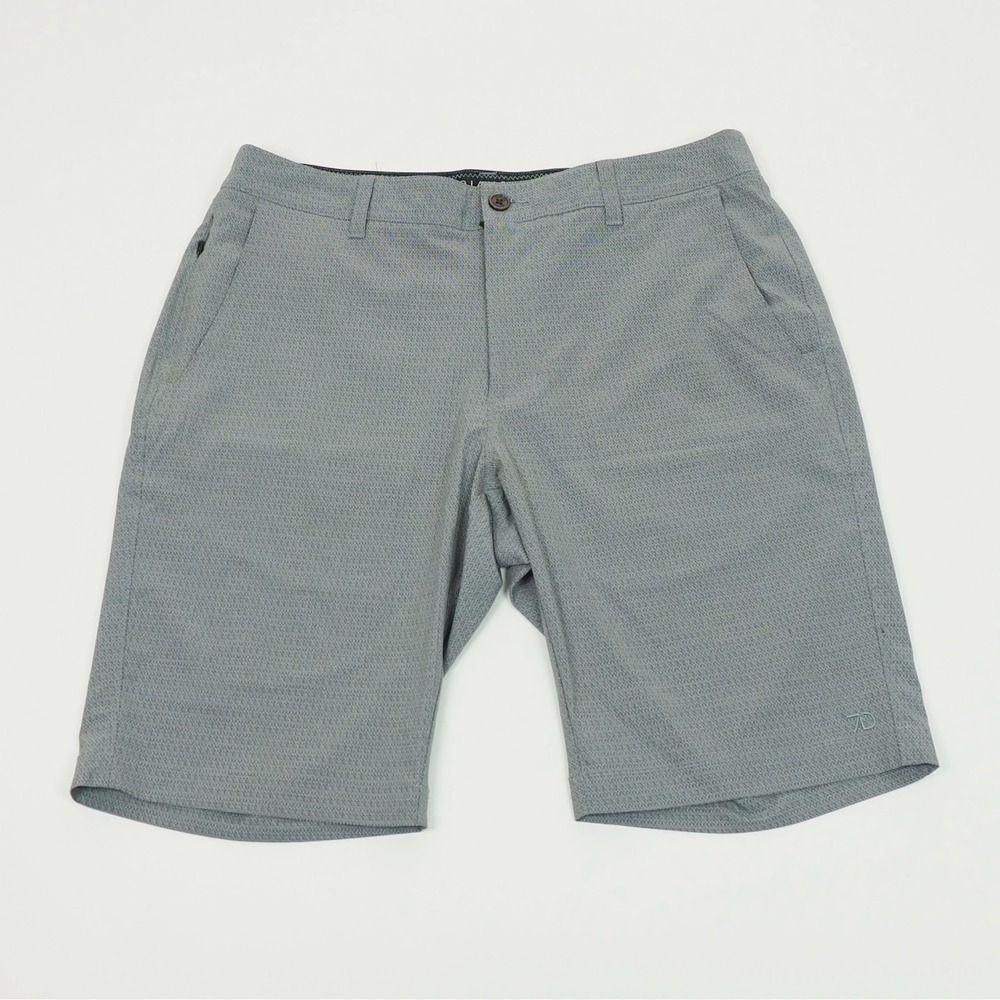 7 Diamonds Stadium Performance Chino Shorts Mens 33 Gray Stretch Golf Casual